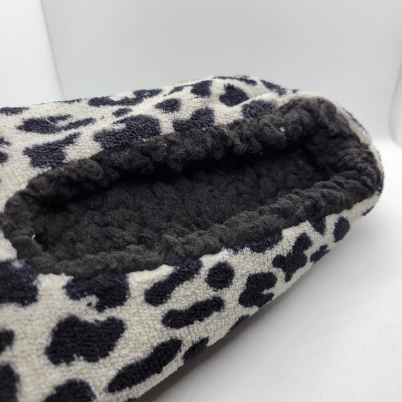 Isaac Mizrahi Leopard Print House Slipper Socks SMALL 5-7 NWT - Picture 5 of 9